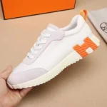 Bouncing sneaker - Image 3