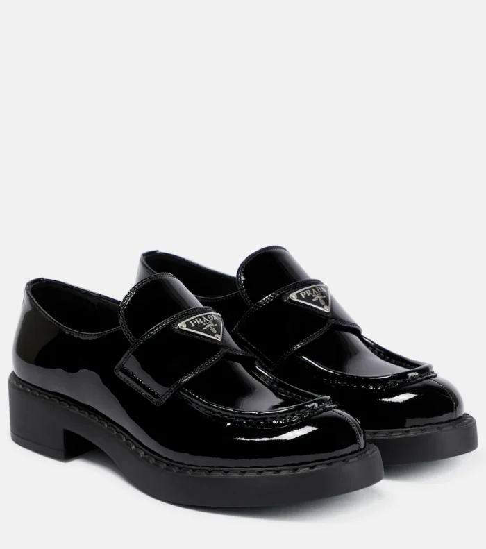 Patent leather upper with leather lining and rubber sole - Image 4