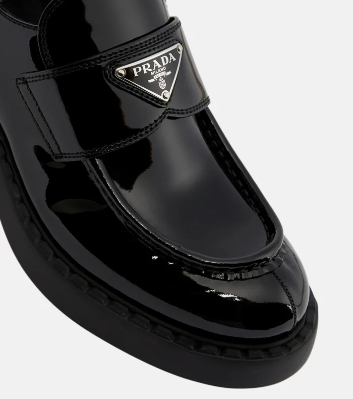 Patent leather upper with leather lining and rubber sole - Image 2