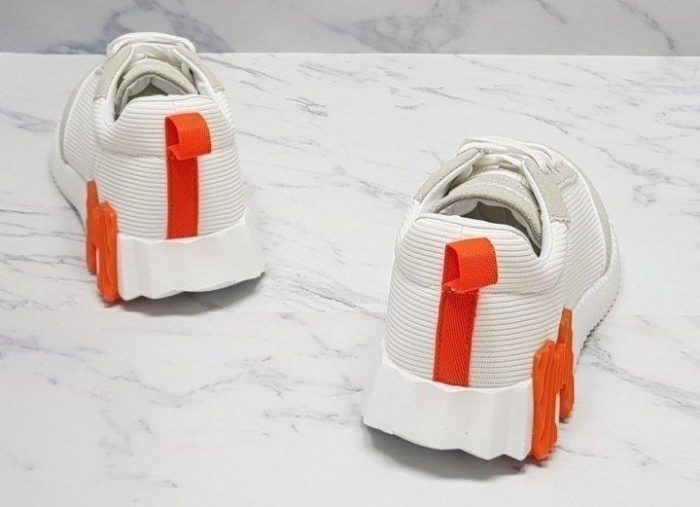 Bouncing sneaker - Image 2