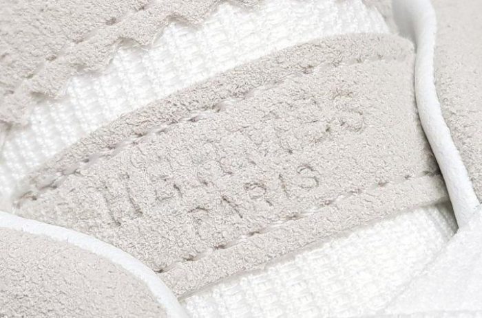 Bouncing sneaker - Image 10