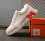 Bouncing sneaker - Image 6