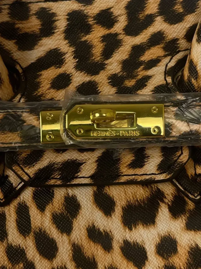 Hermès Tiger Leather Bag - Image 4